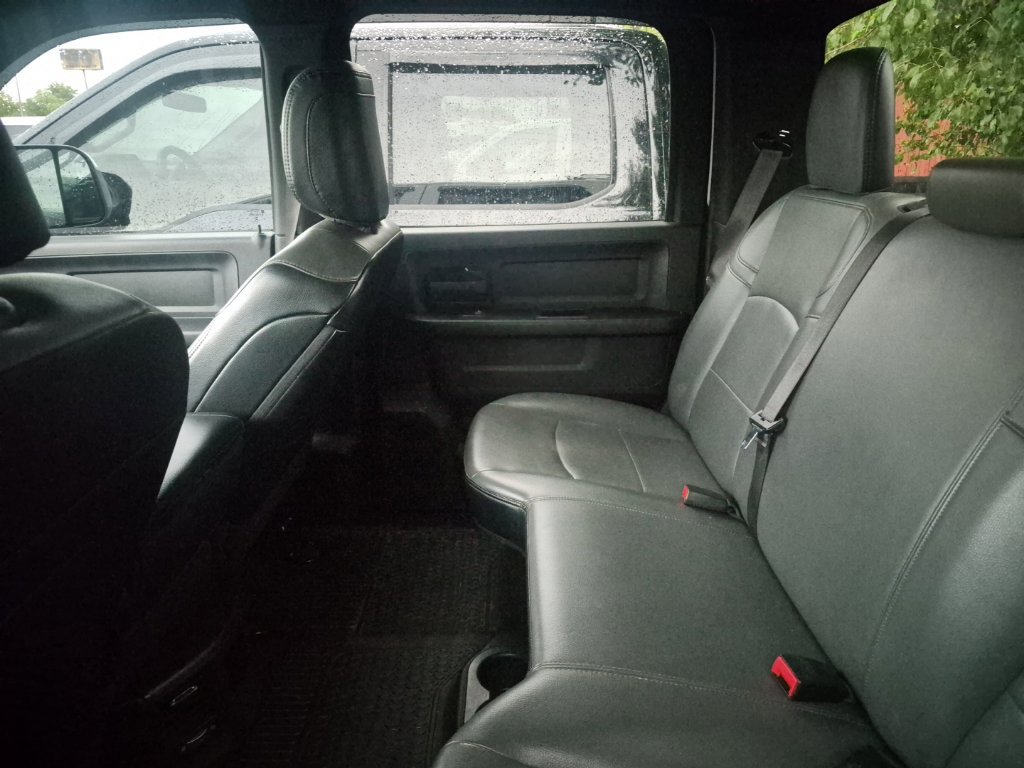 Used 2022 RAM 3500 Tradesman w/ Chrome Appearance Group AWD/4WD image 28