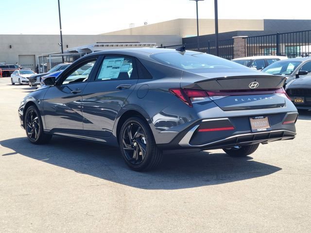 New 2026 Hyundai Elantra Sport image 3