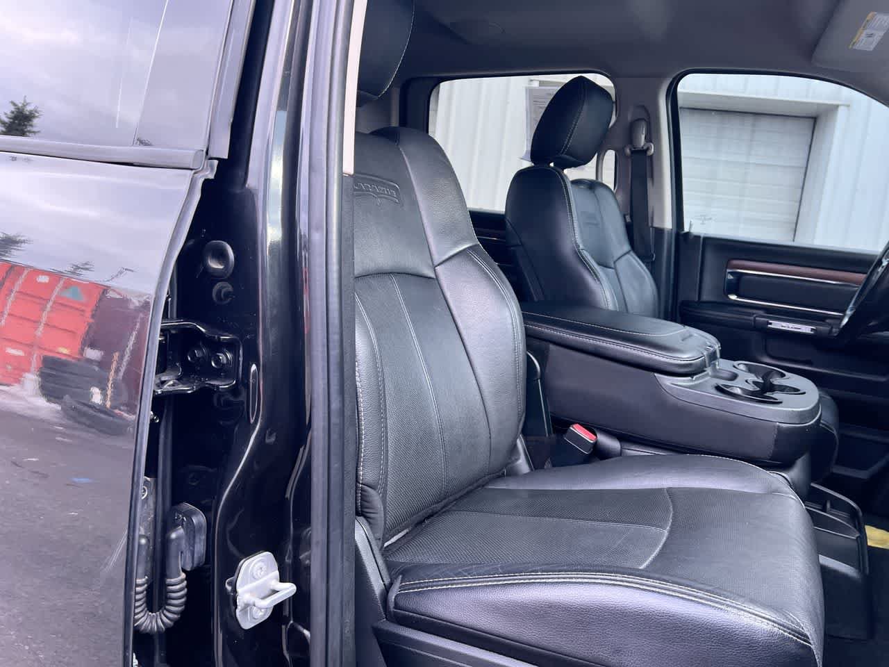 Used 2018 RAM 2500 Laramie AWD/4WD image 28