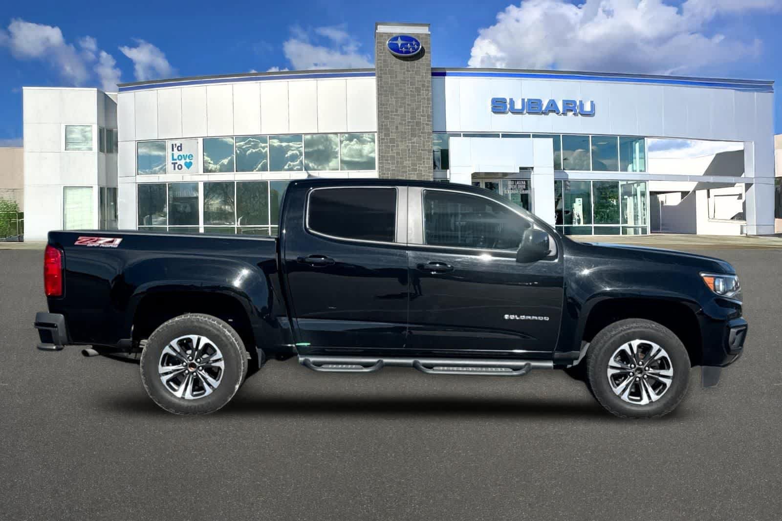 Used 2021 Chevrolet Colorado Z71 w/ Safety Package AWD/4WD image 6
