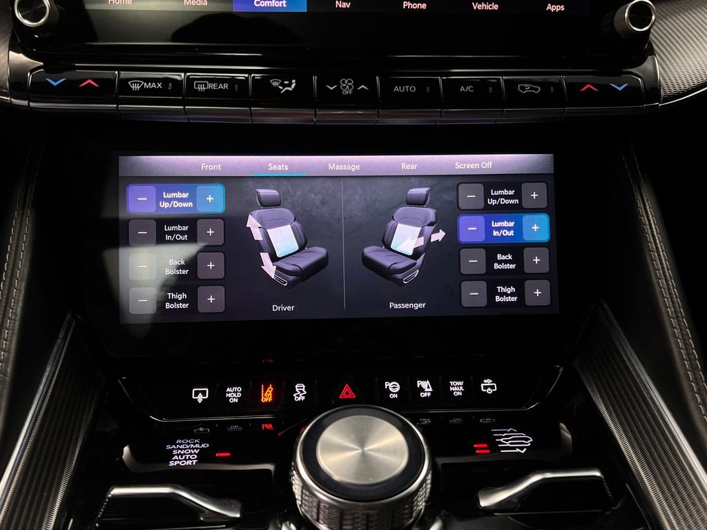 Used 2023 Jeep Grand Wagoneer Series II AWD/4WD image 9