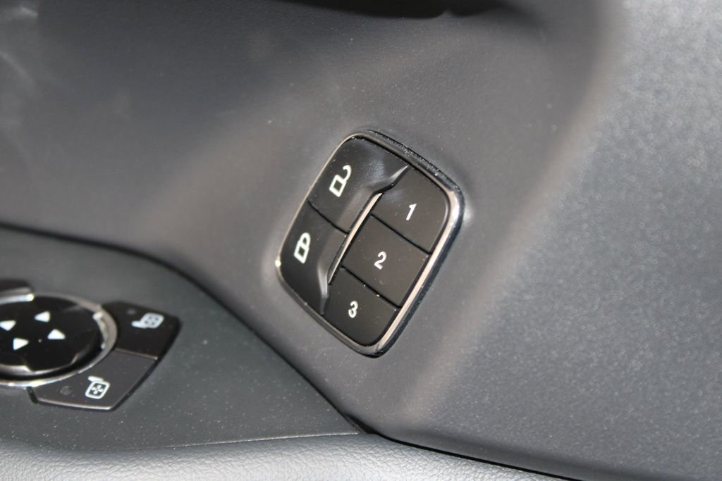 Used 2023 Ford Expedition Max Platinum image 32