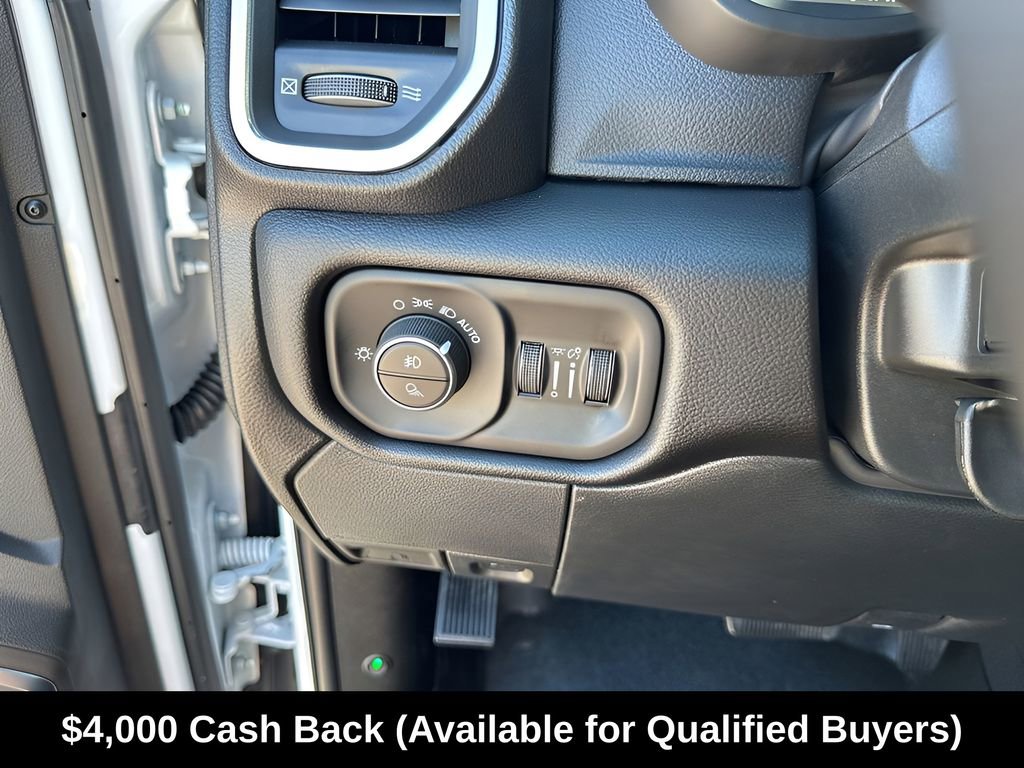 New 2026 RAM 2500 Laramie w/ Night Edition AWD/4WD image 32