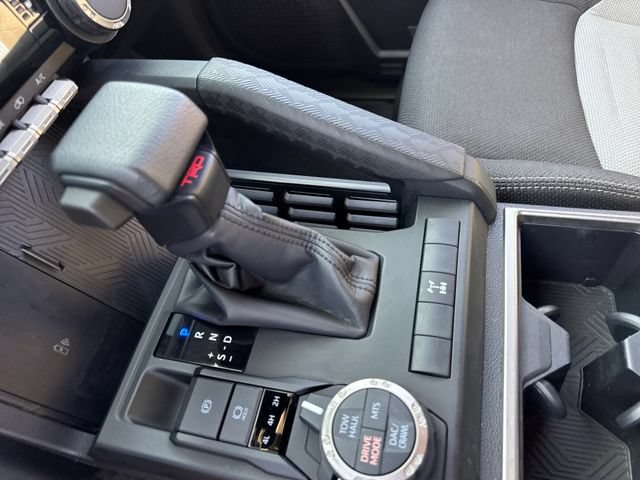 Used 2025 Toyota 4Runner TRD Off-Road AWD/4WD image 15