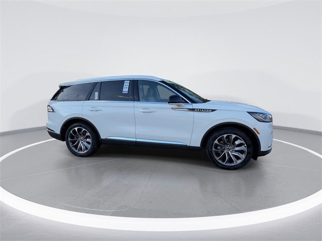 New 2026 Lincoln Aviator Reserve image 9