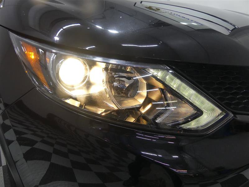 Used 2019 Nissan Rogue Sport SV image 13