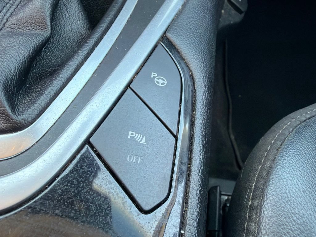 Used 2016 Ford Edge Sport w/ Equipment Group 401A AWD/4WD image 28