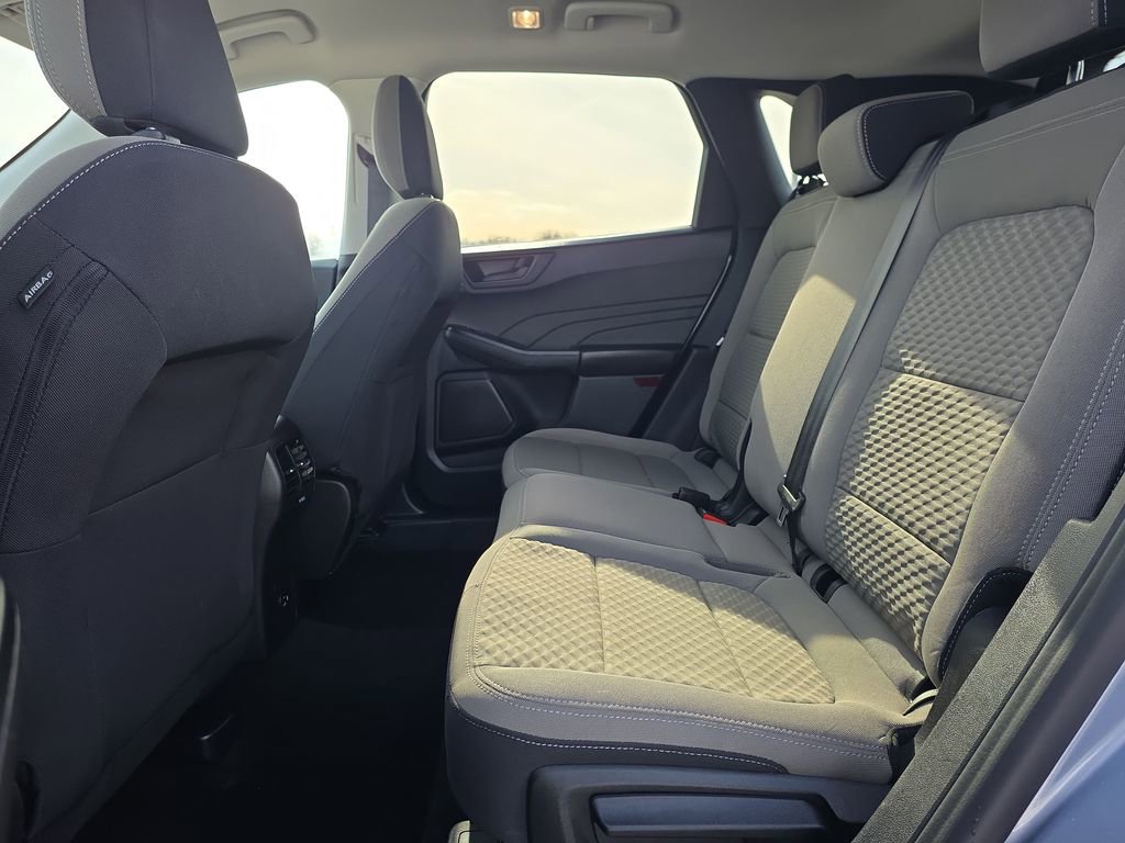 Used 2022 Ford Escape SE w/ Cold Weather Package image 30