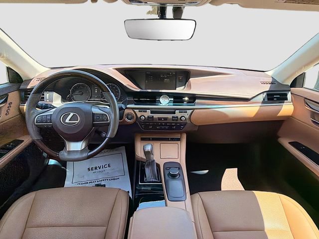 Used 2016 Lexus ES 350 w/ Premium Package w/Wood Trim image 15