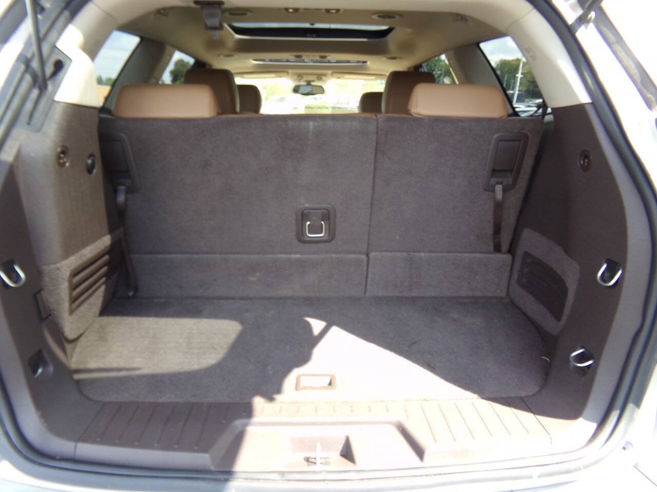 Used 2014 Buick Enclave Leather w/ Trailering Provision Package AWD/4WD image 21