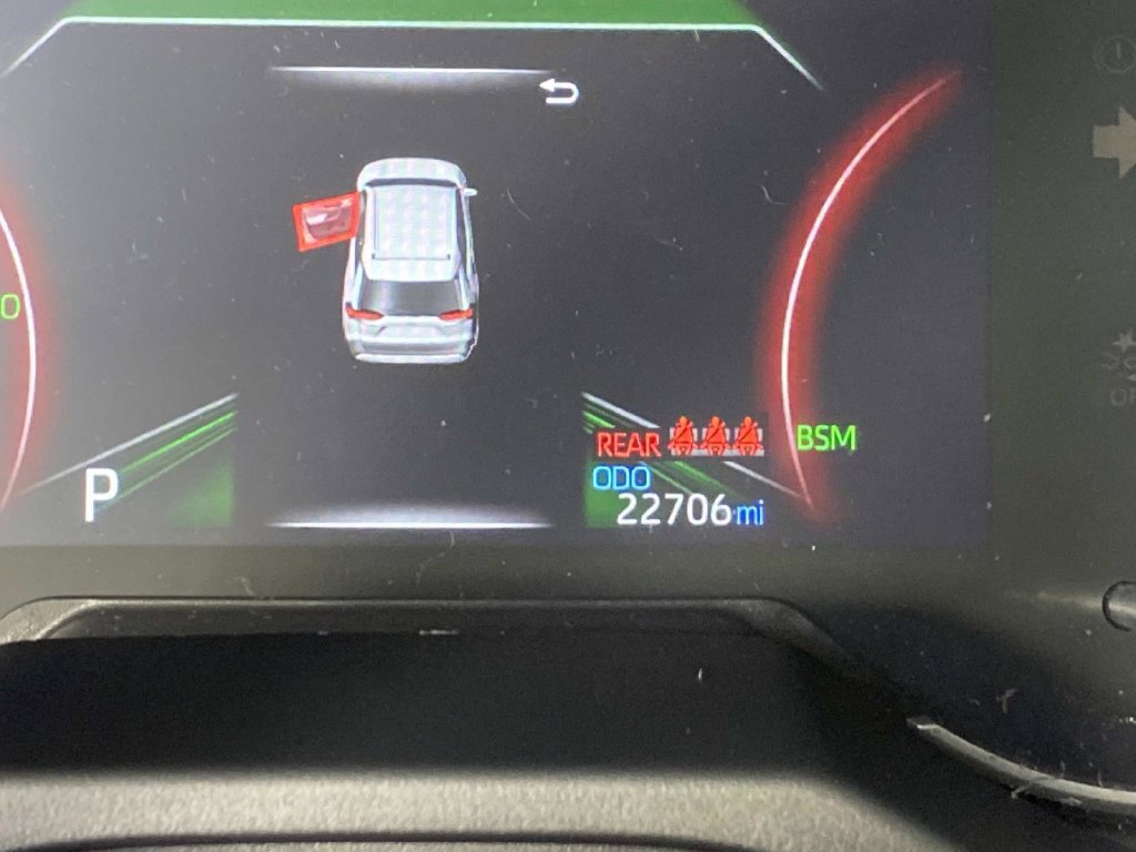 Used 2025 Toyota RAV4 XLE w/ Convenience Package AWD/4WD image 19