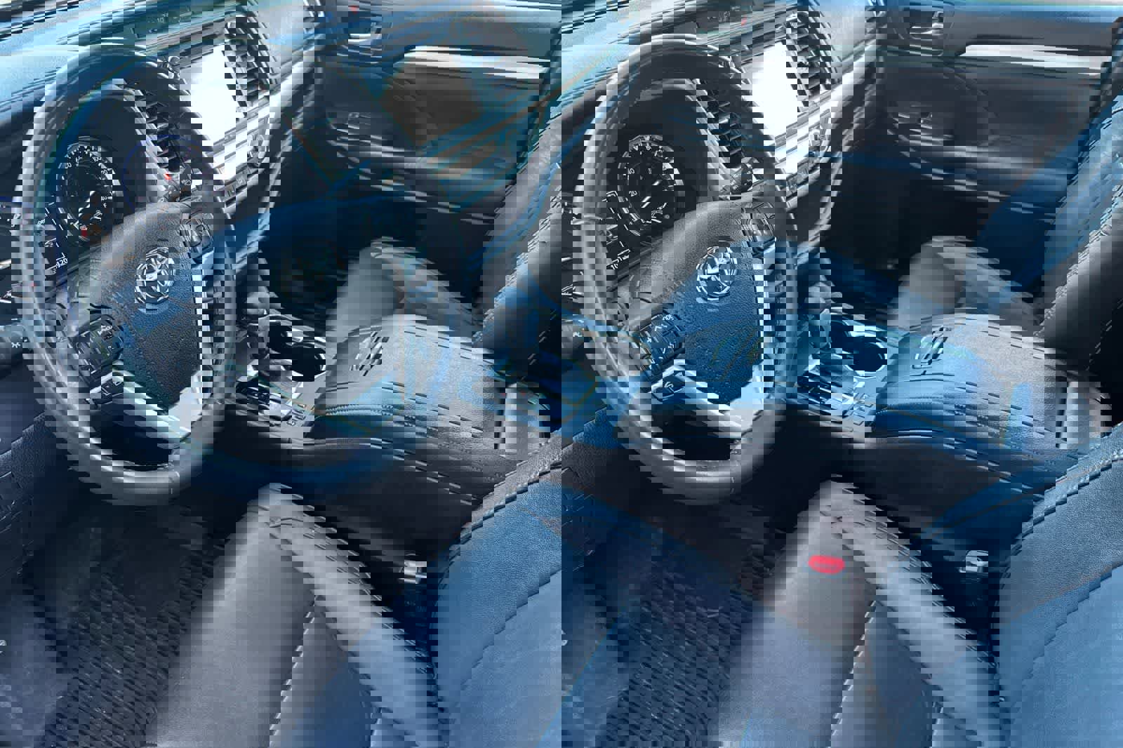 Used 2016 Toyota Highlander XLE image 11