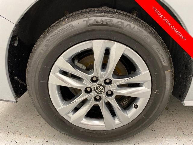Used 2022 Toyota Sienna XLE Woodland Edition image 8
