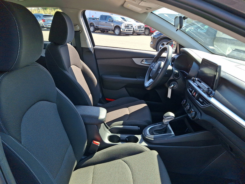 Used 2024 Kia Forte LXS image 12