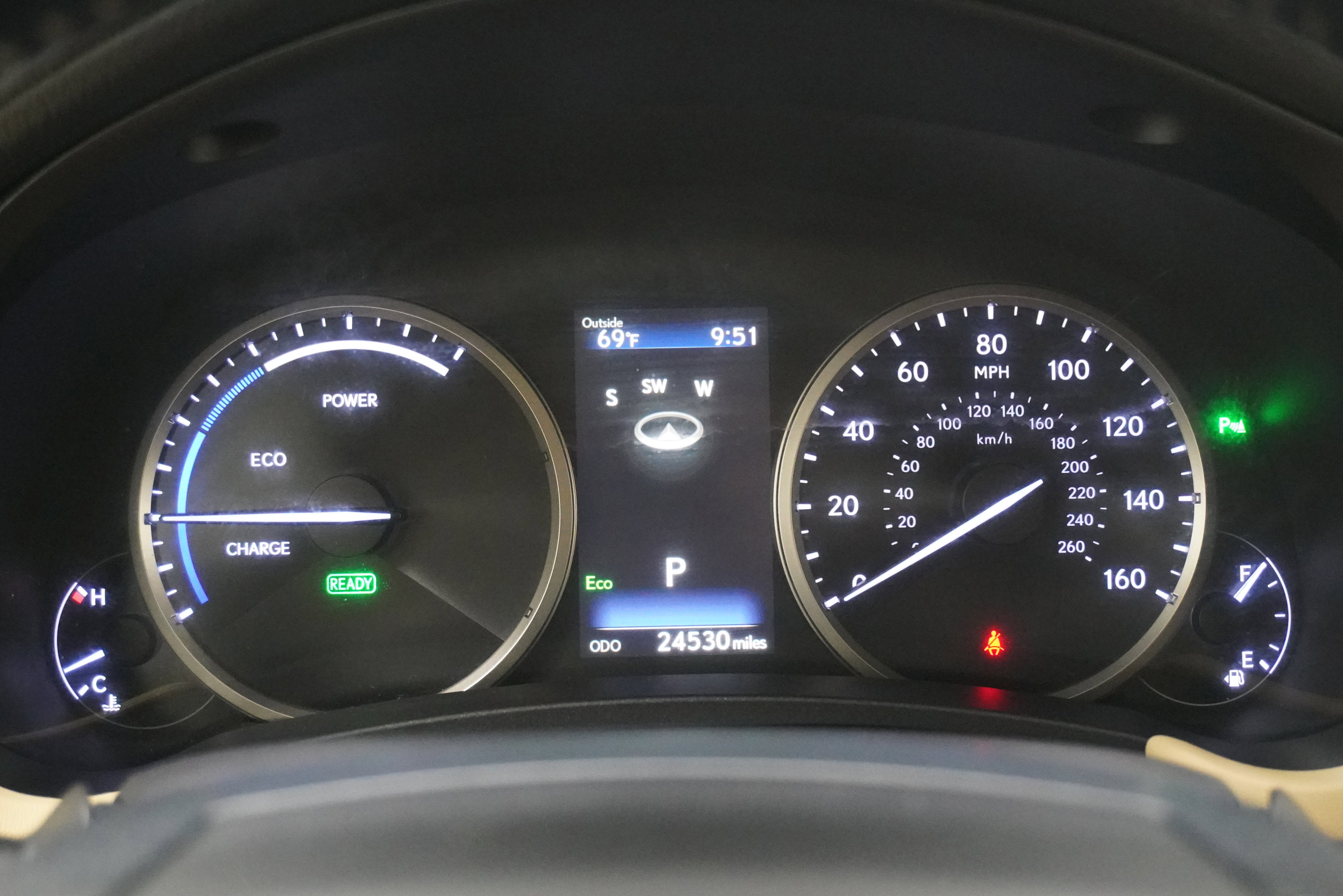 Used 2019 Lexus NX 300h AWD w/ Premium Package image 18