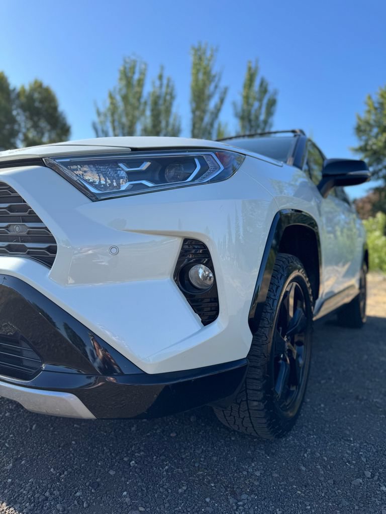 Used 2021 Toyota RAV4 XSE AWD/4WD image 38