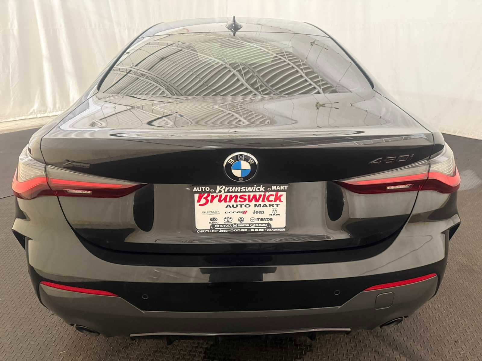 Used 2021 BMW 430i xDrive Coupe w/ M Sport Package AWD/4WD image 16