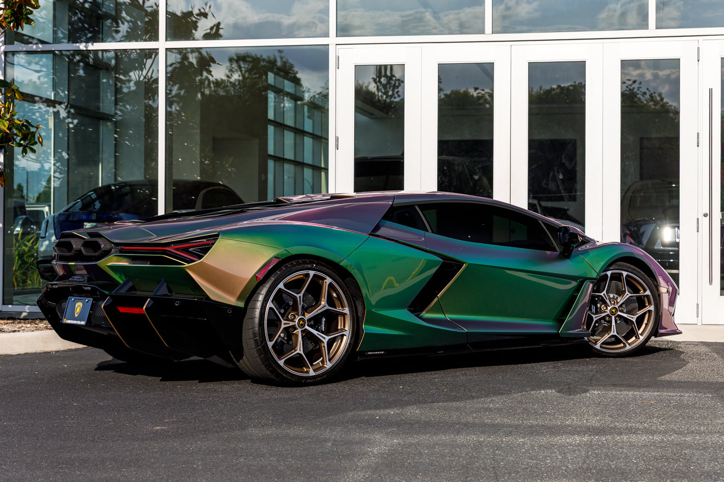 Used 2024 Lamborghini Revuelto AWD/4WD image 38