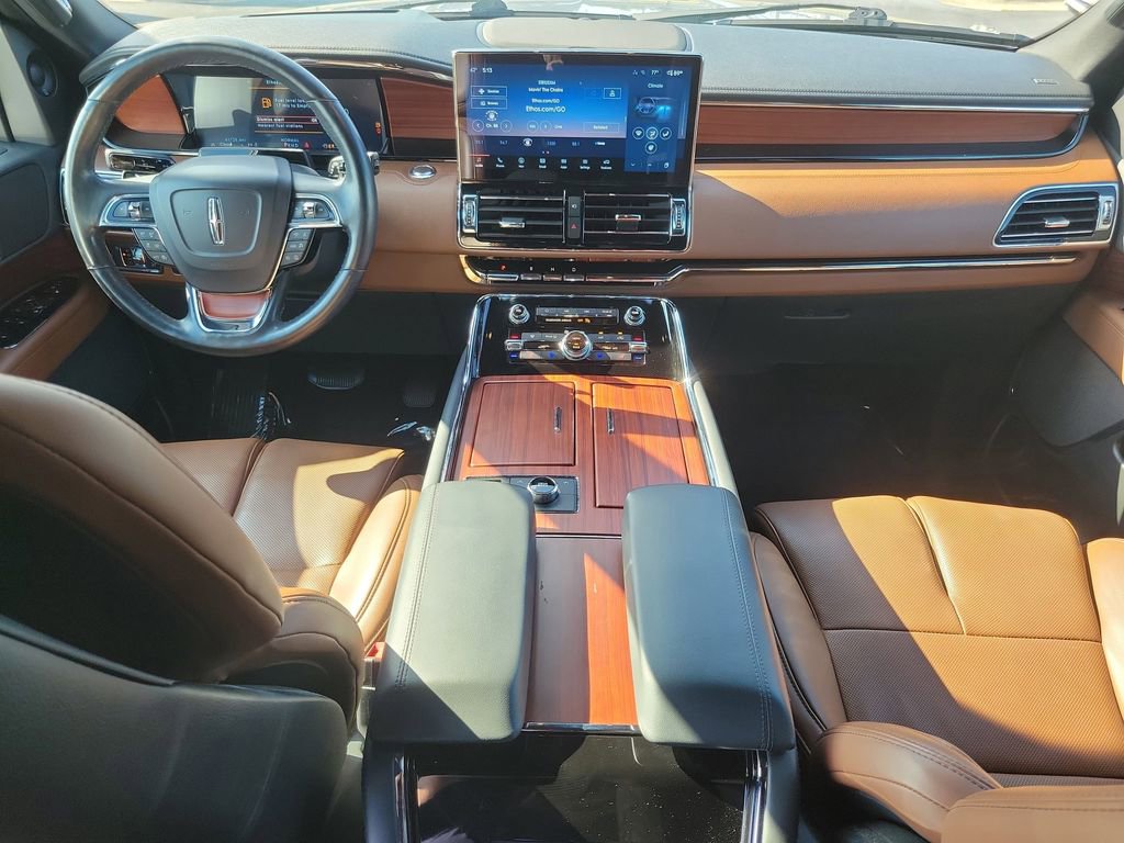Used 2022 Lincoln Navigator Reserve RWD image 12
