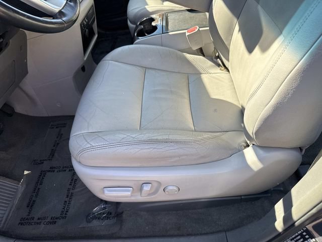 Used 2016 Toyota Sienna XLE w/ XLE Navigation Package FWD image 15