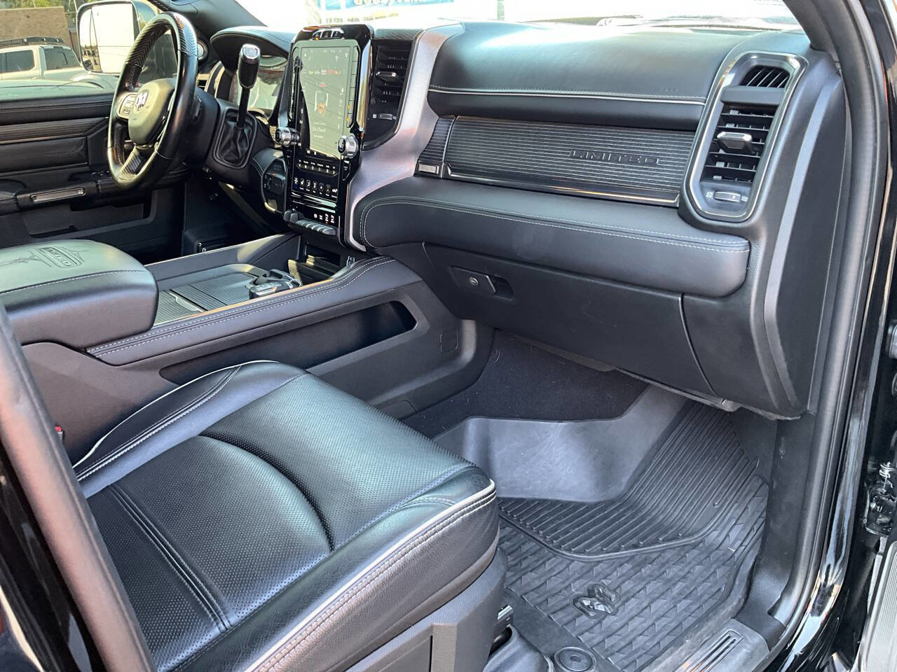 Used 2021 RAM 2500 Limited image 32