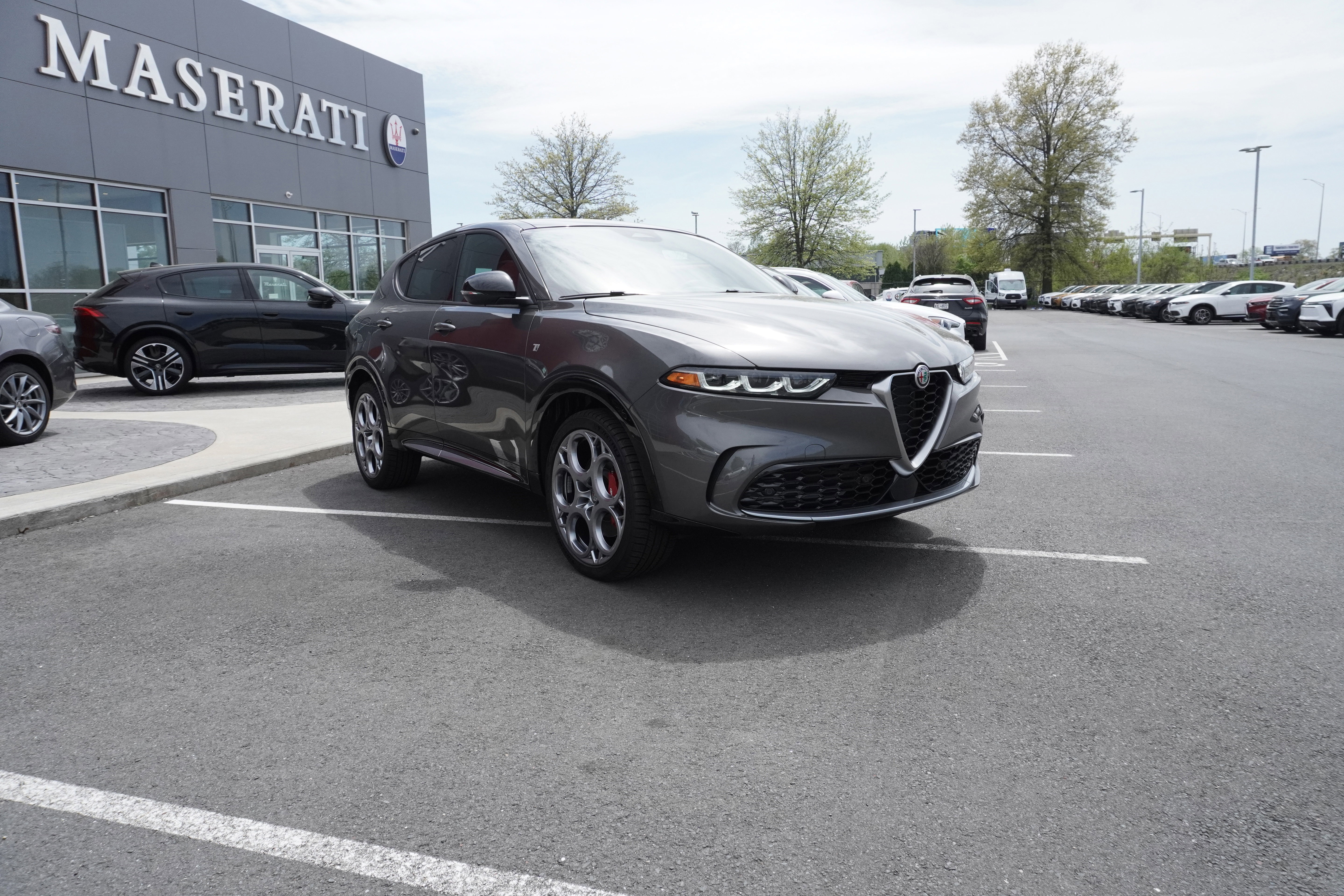 Used 2024 Alfa Romeo Tonale Ti image 4