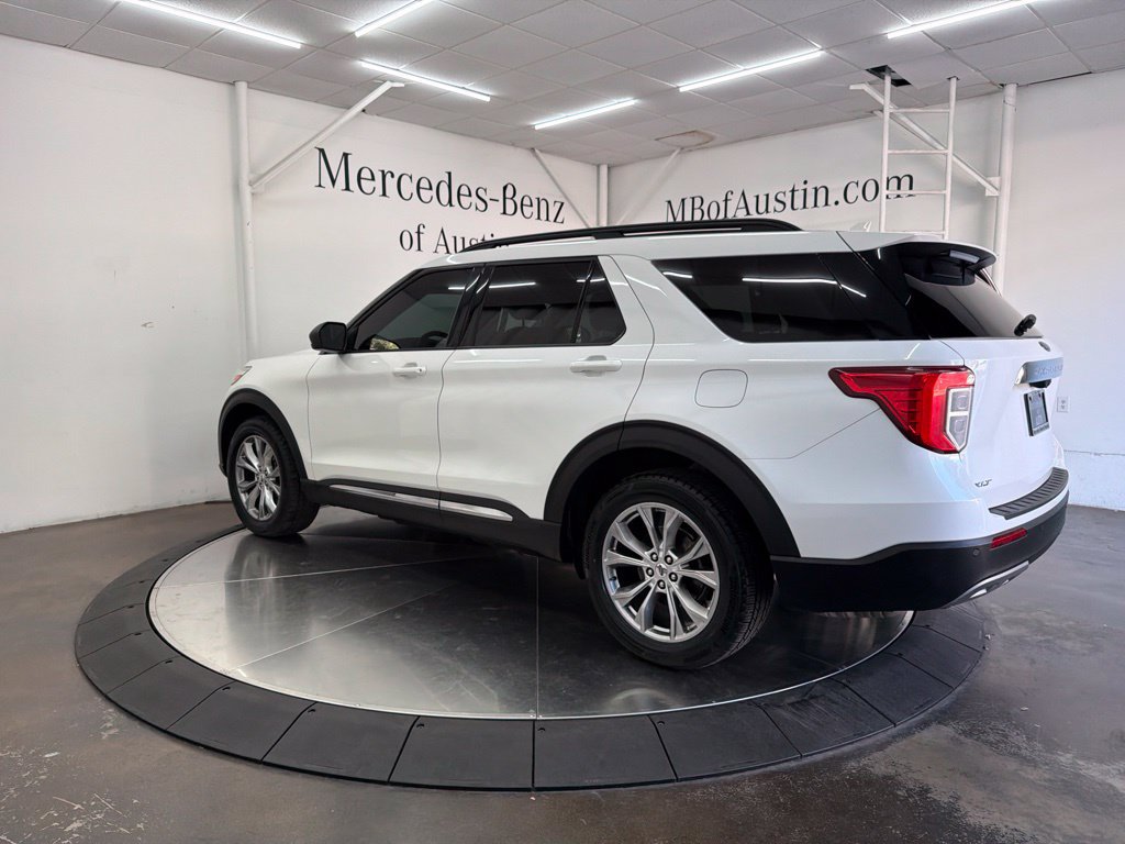 Used 2020 Ford Explorer XLT w/ Equipment Group 202A AWD/4WD image 5