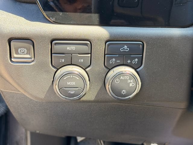 Used 2024 Chevrolet Silverado 1500 LT AWD/4WD image 20