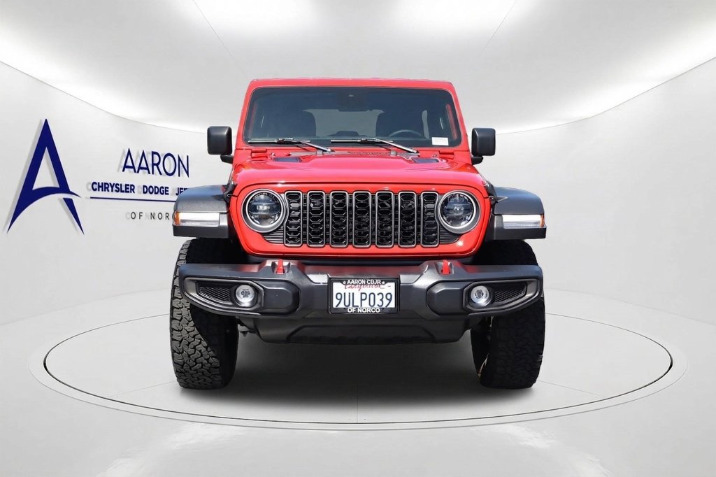 Certified 2025 Jeep Wrangler Unlimited Rubicon AWD/4WD image 2
