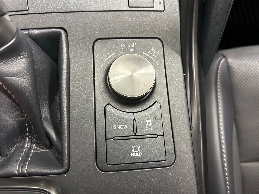 Used 2021 Lexus IS 350 F Sport w/ Dynamic Handling Package image 19