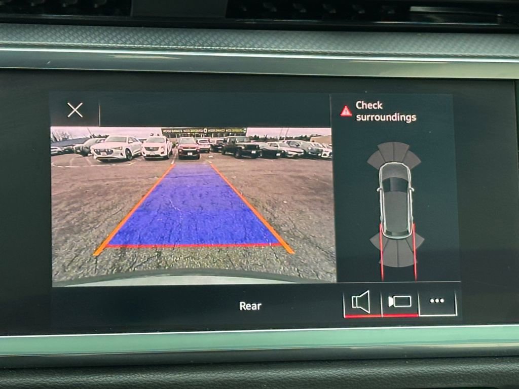 Used 2022 Audi Q3 2.0T Premium w/ Convenience Package image 15