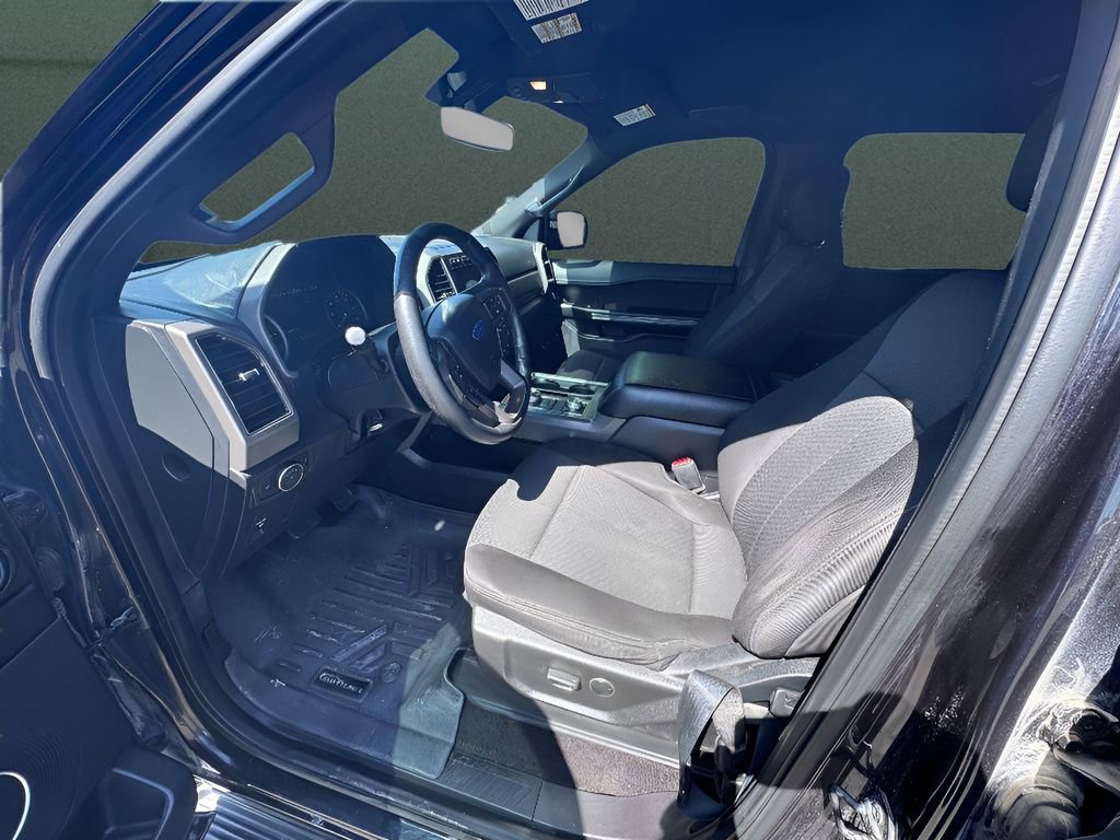 Used 2019 Ford Expedition Max XLT image 12