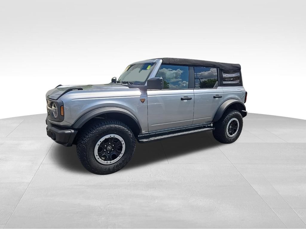 Used 2023 Ford Bronco Badlands w/ Sasquatch Package AWD/4WD image 1