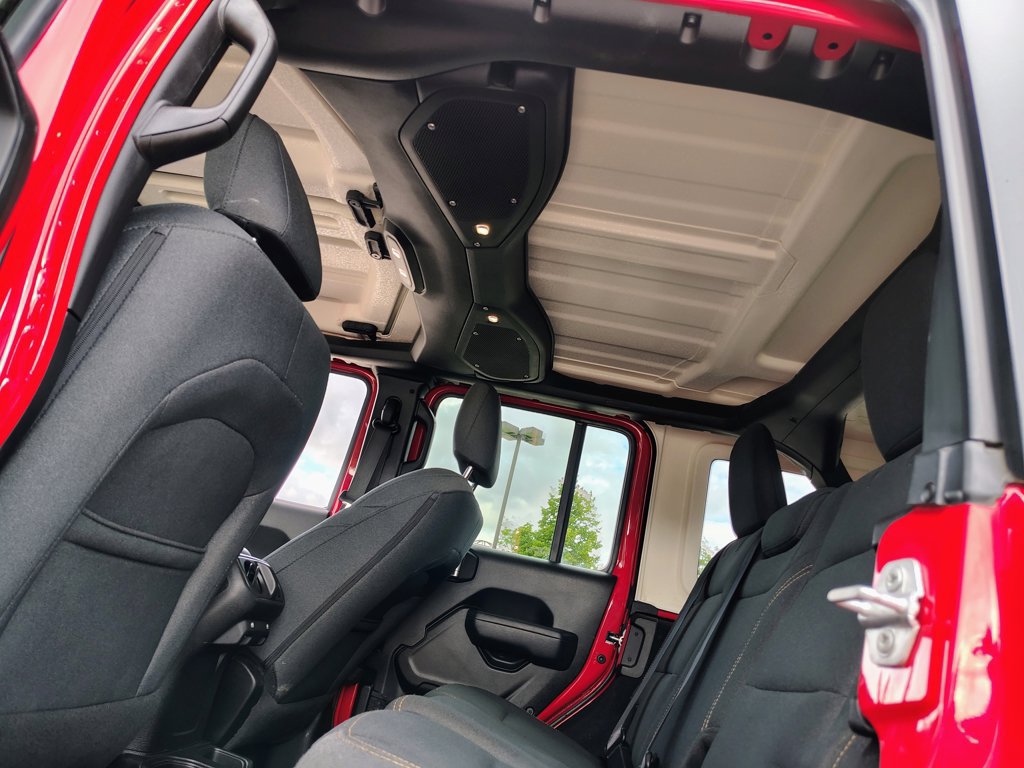 Used 2025 Jeep Wrangler Unlimited Sport AWD/4WD image 40