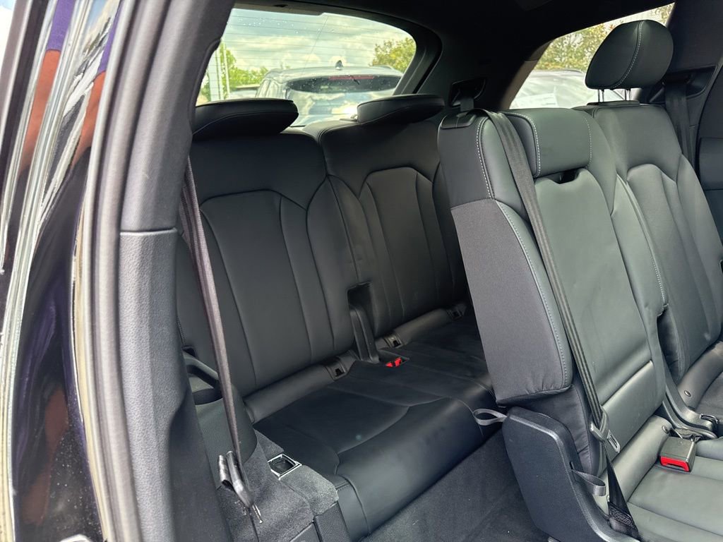 Used 2025 Audi Q7 3.0T Prestige w/ Prestige Package image 21