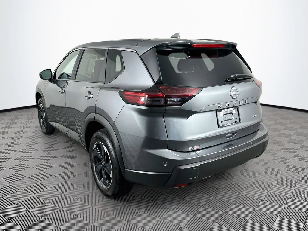 Certified 2026 Nissan Rogue SV AWD/4WD image 8