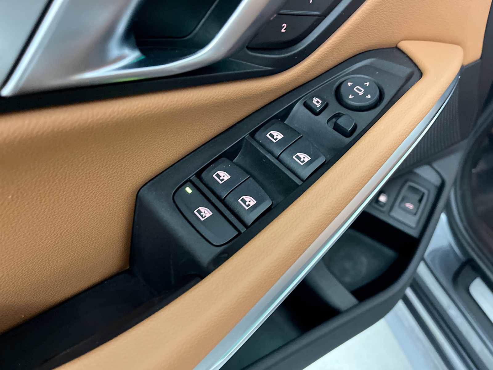 Used 2022 BMW 330e xDrive w/ Premium Package AWD/4WD image 21