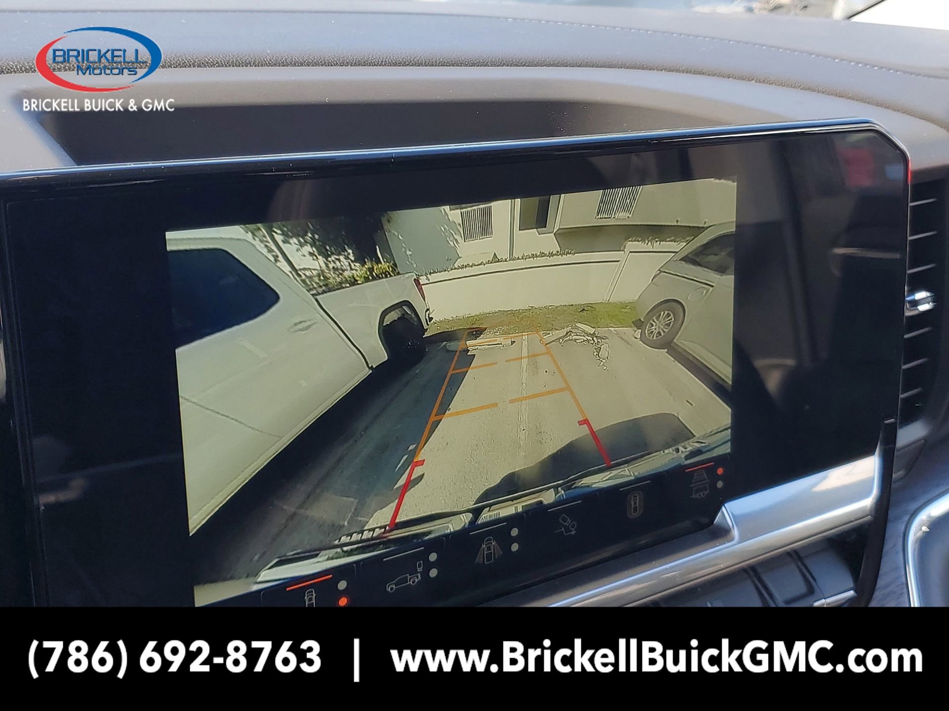 New 2025 GMC Sierra 1500 SLT w/ SLT Convenience Package image 28