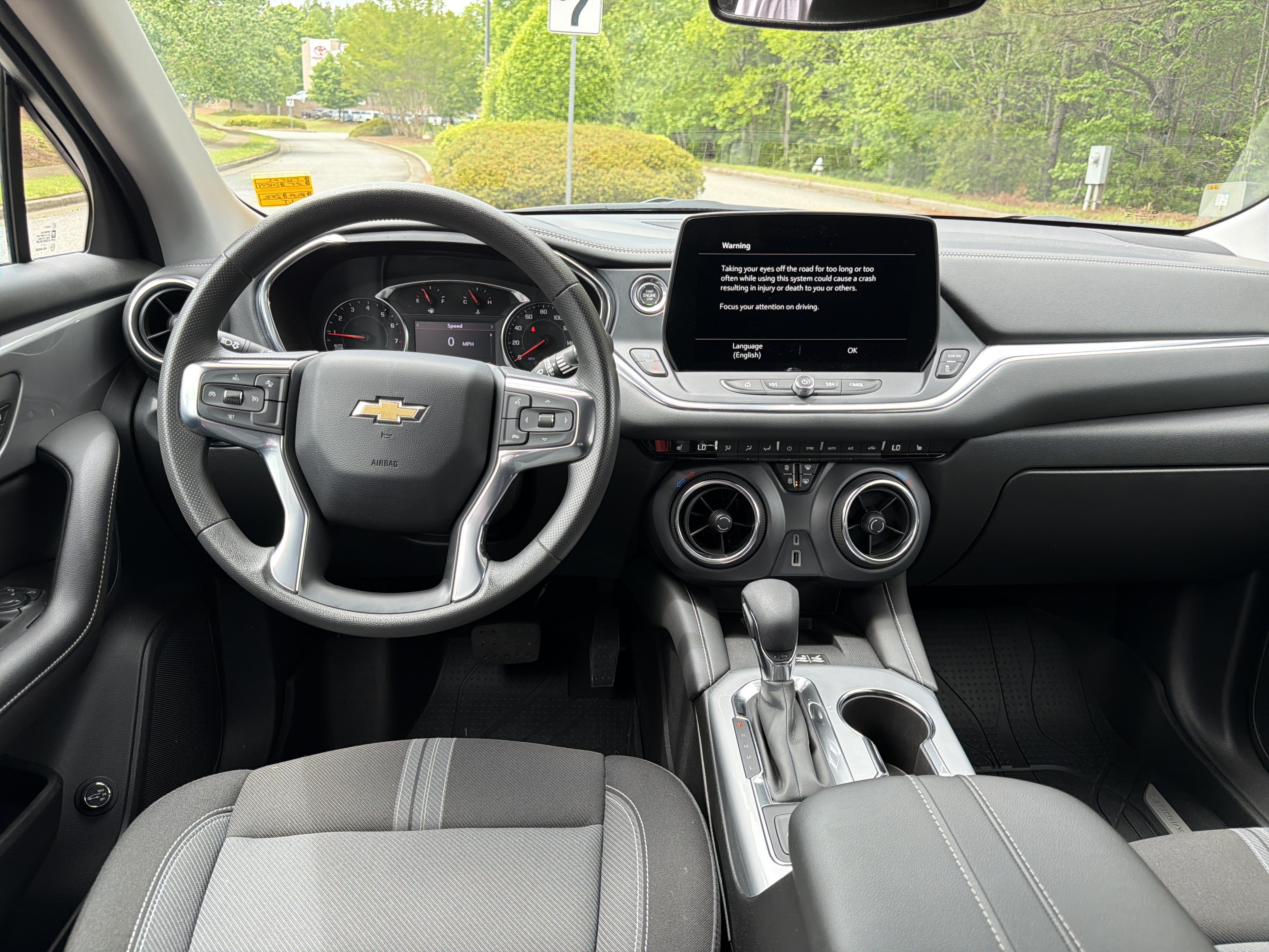 Used 2024 Chevrolet Blazer LT w/ Convenience Package FWD image 23