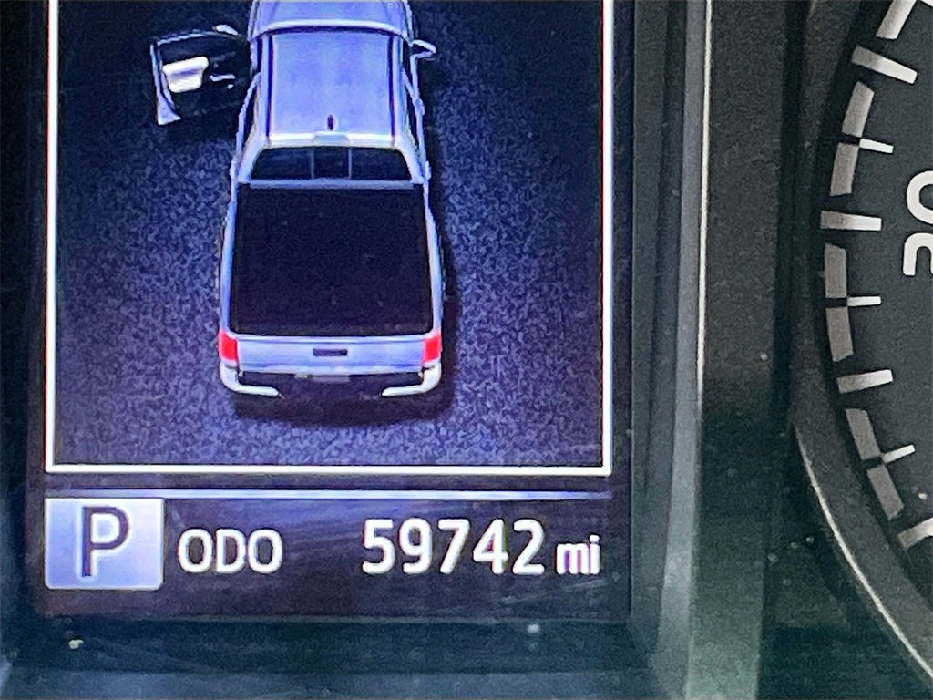 Used 2019 Toyota Tacoma w/ TRD Off-Road Package image 12