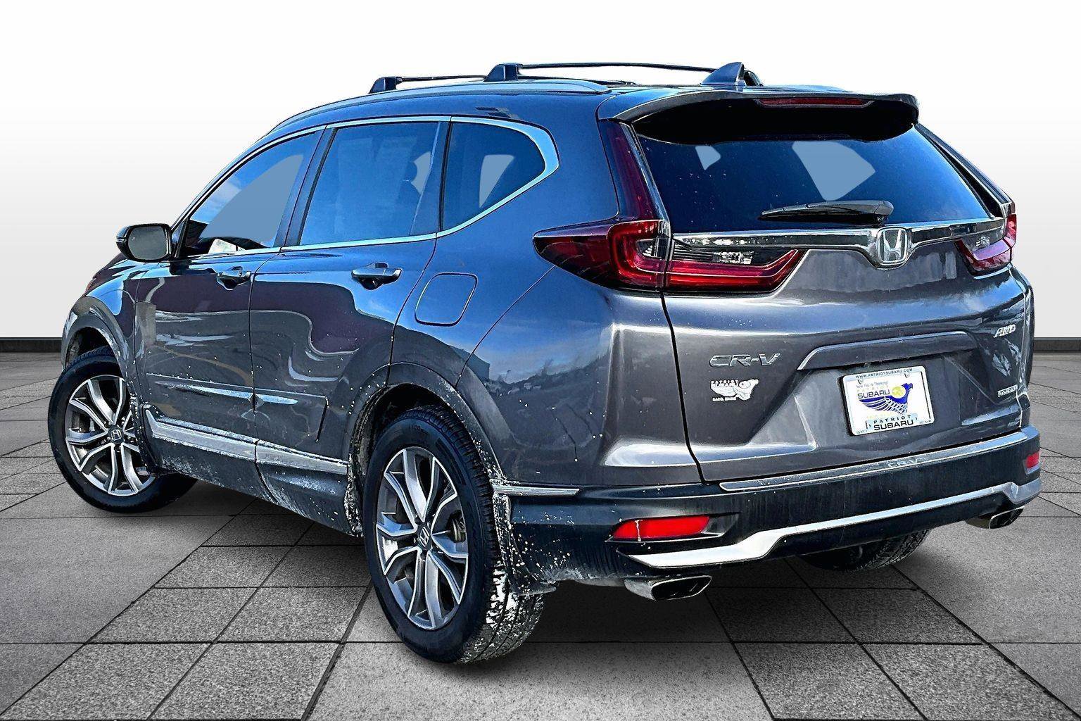 Used 2020 Honda CR-V Touring image 2