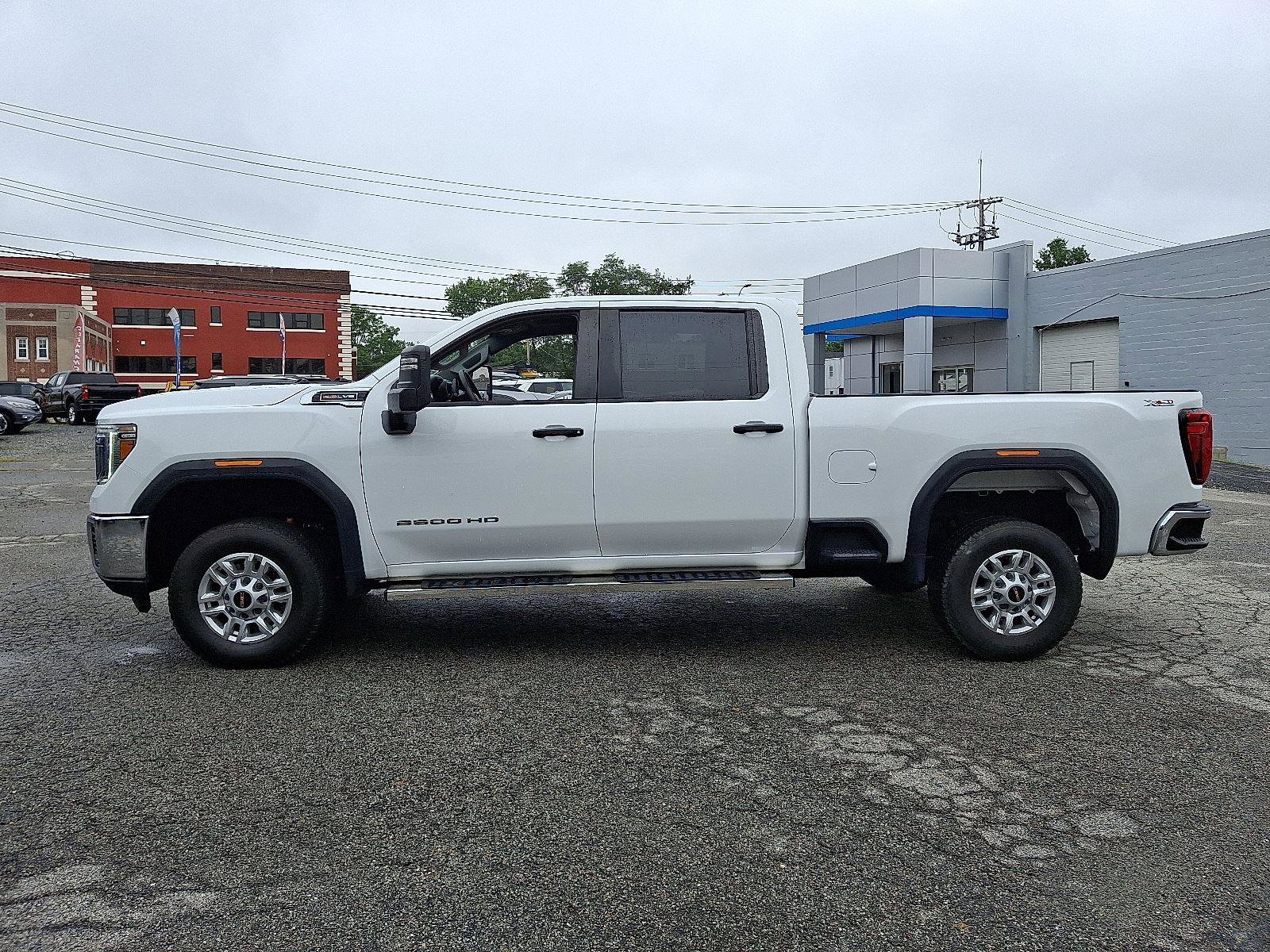 Used 2023 GMC Sierra 2500 Pro w/ Convenience Package image 7