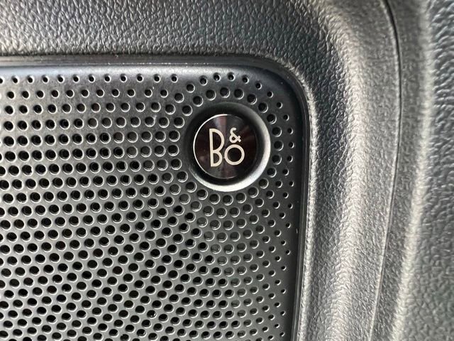 Used 2020 Ford Escape Titanium image 29