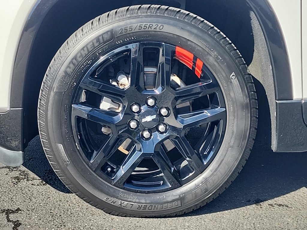 Used 2019 Chevrolet Traverse Premier w/ Redline Edition AWD/4WD image 28