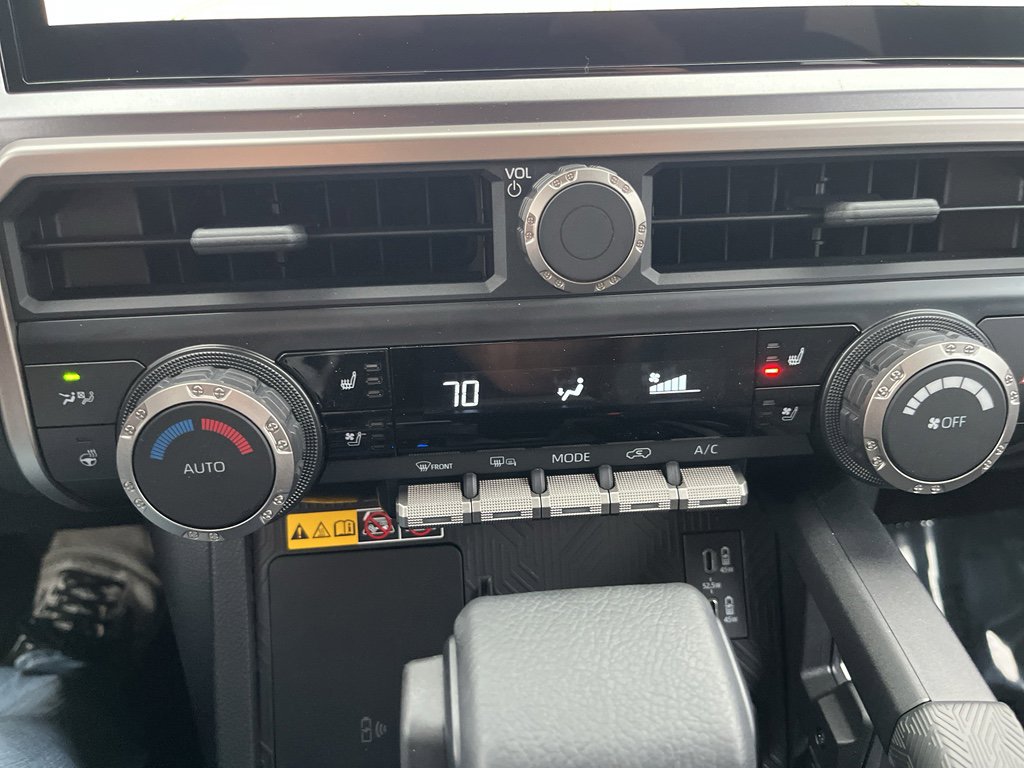 Used 2025 Toyota 4Runner TRD Off-Road Premium image 18