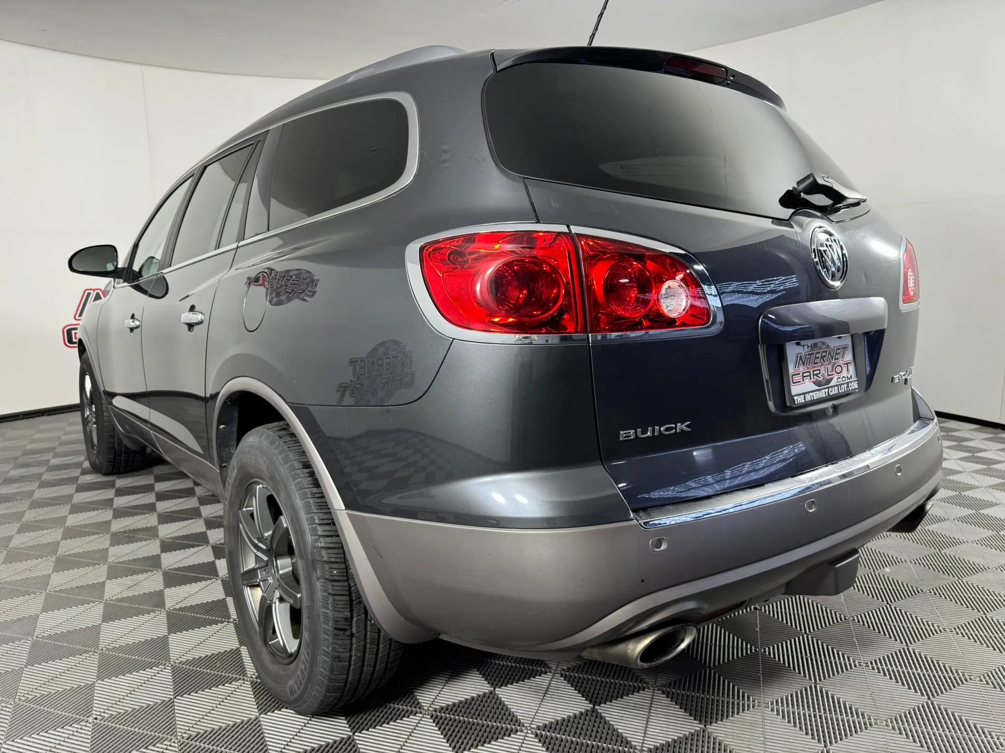 Used 2011 Buick Enclave CXL w/ Trailering Provision Package AWD/4WD image 23
