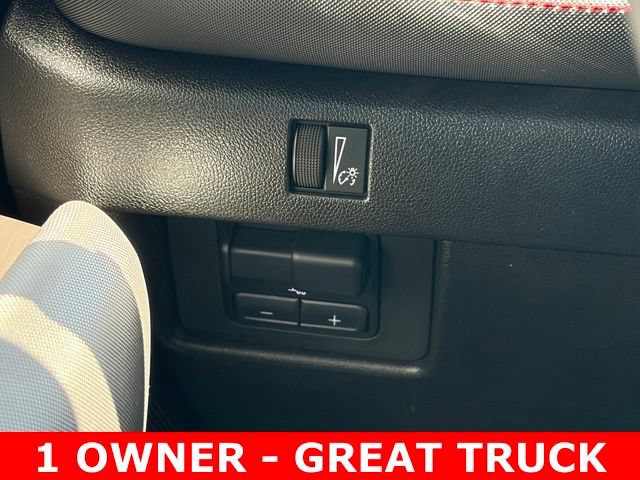 Used 2024 Chevrolet Colorado Z71 w/ Z71 Convenience Package 2 AWD/4WD image 19