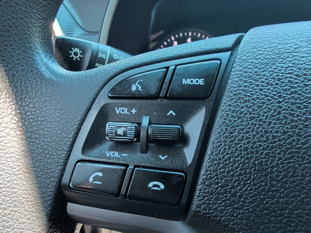 Used 2020 Hyundai Tucson SE AWD/4WD image 16