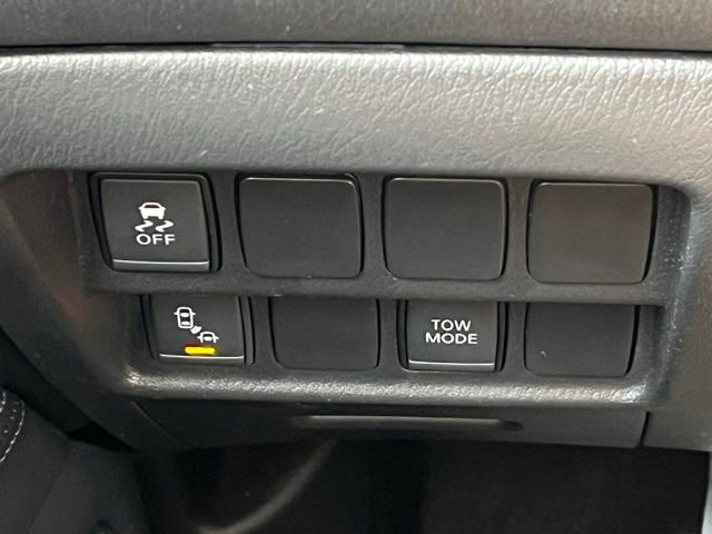 Used 2019 Nissan Pathfinder SV image 32