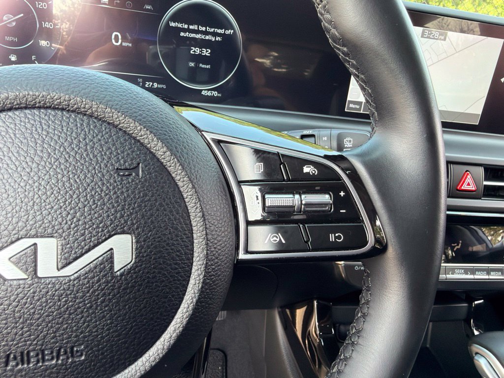 Certified 2024 Kia Seltos X-Line AWD/4WD image 17